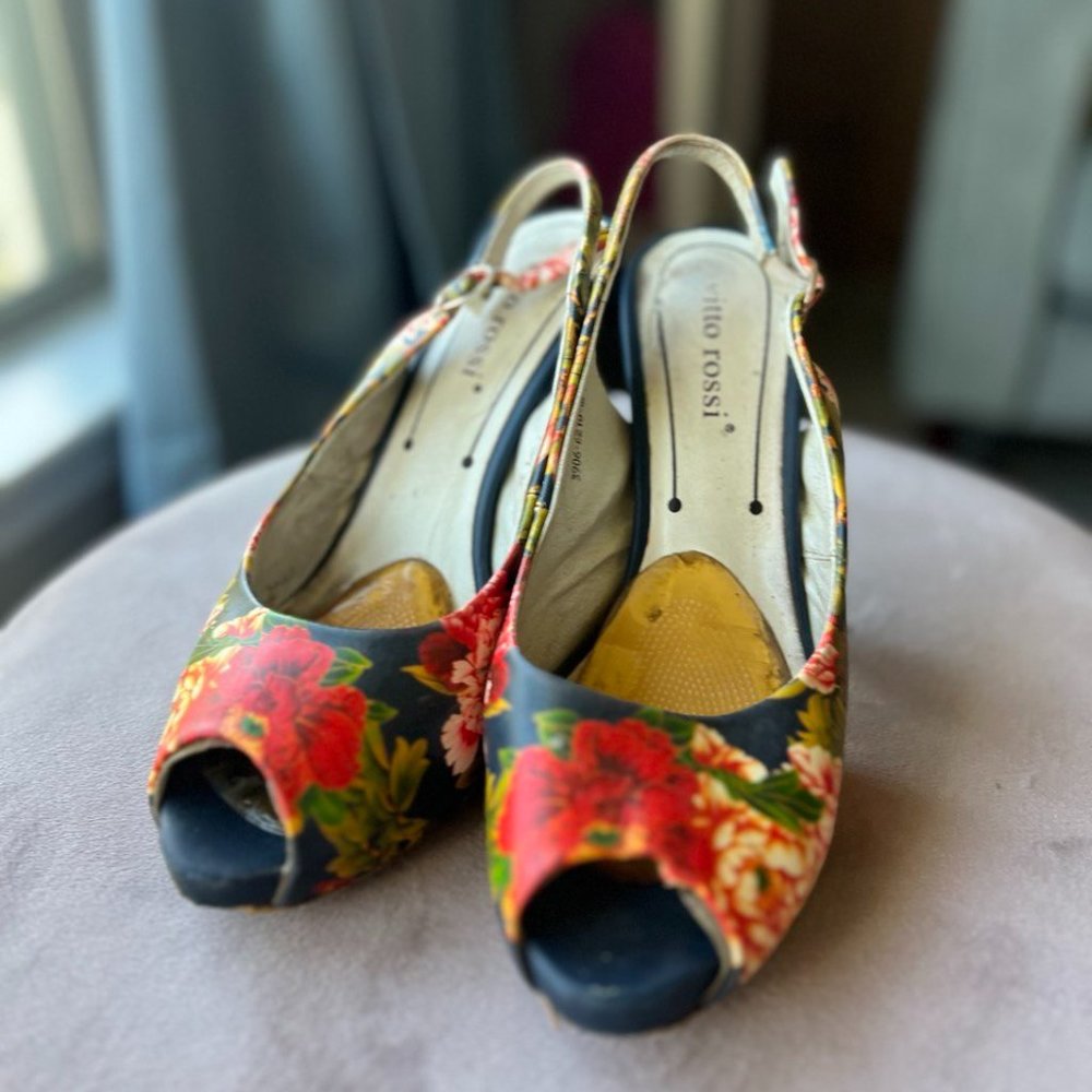 Leather Floral Open Toe Slingback Heels Size 36 (US 5.5)